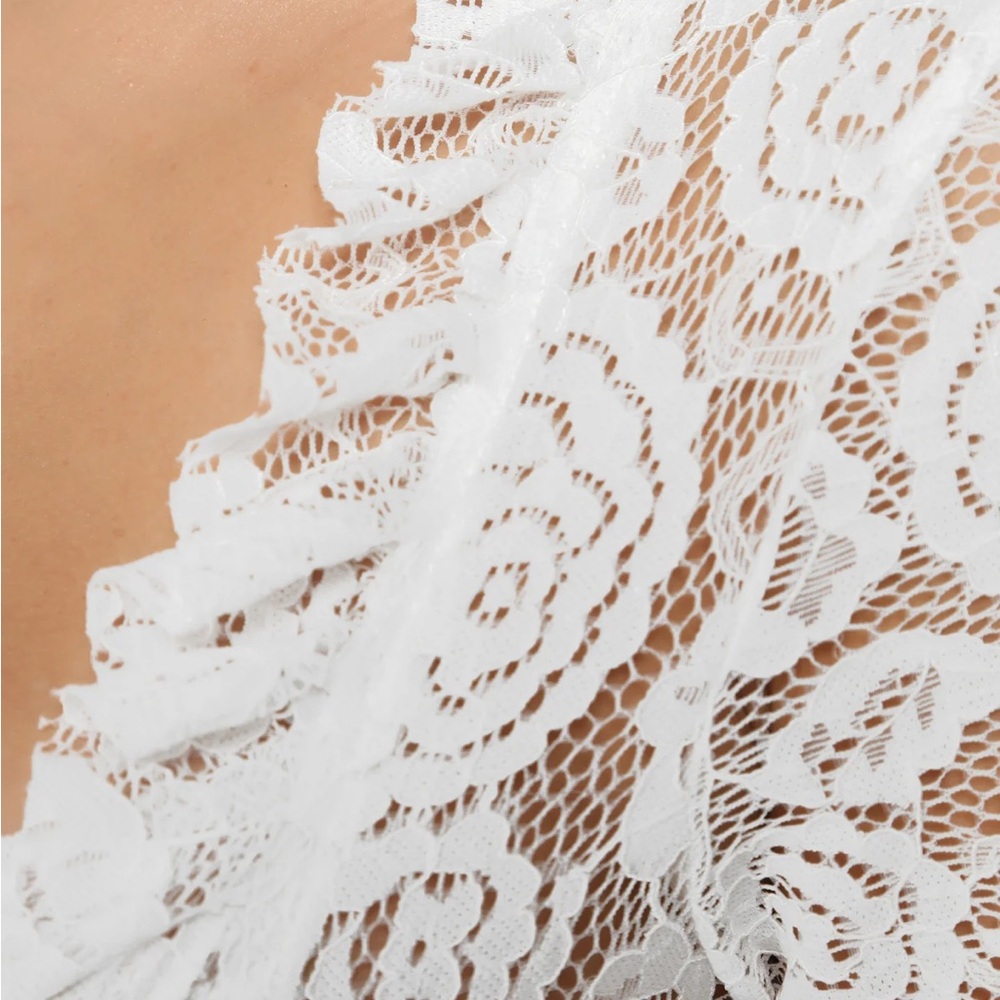 Fashion nova lace dress White - size M - Picture 3 of 5